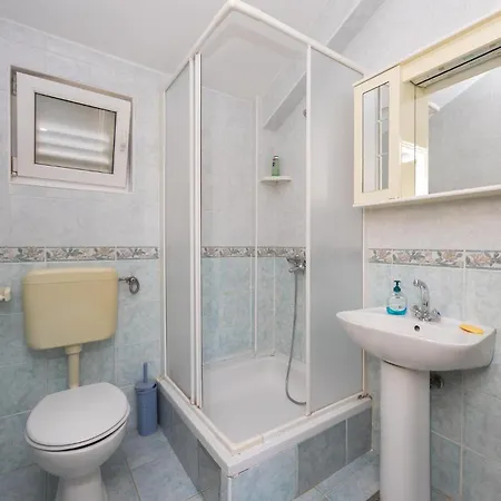 1 Bedroom Stunning In Podgora (Split-Dalmatia)